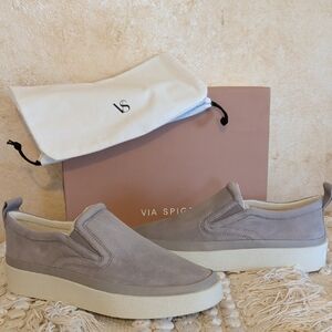 Via Spiga NIB 7.5 Slip On Frost Gray